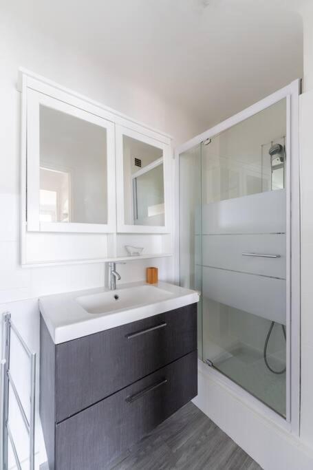 Vue Mer Plage Catalans Vieux Port Clim - 2 Chambres มาร์กเซย ภายนอก รูปภาพ